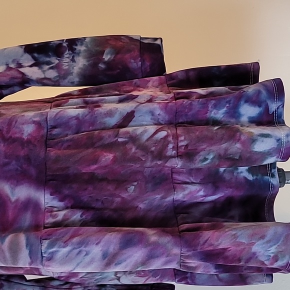 ICE DYE ARTIST one of a kind dress oversized flattering relaxed sweatshi… - Picture 10 of 14